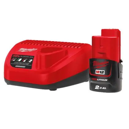 Sada akumulátoru a nabíječky MILWAUKEE M12 NRG-201 Hit Sezóny