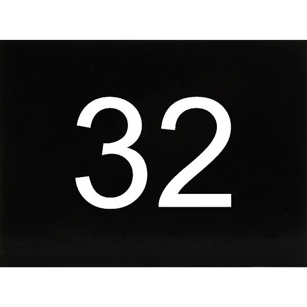 Samolepicí štítek s číslem, 40 x 30 mm, číslo 32, plast černý lesklý Bezpečná Platba