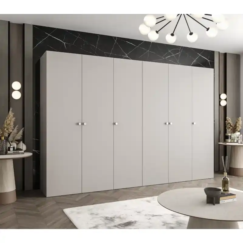 Elegantní šatní skříň CAITIR 1 300 cm - kašmír / stříbrné úchyty Top Prodej