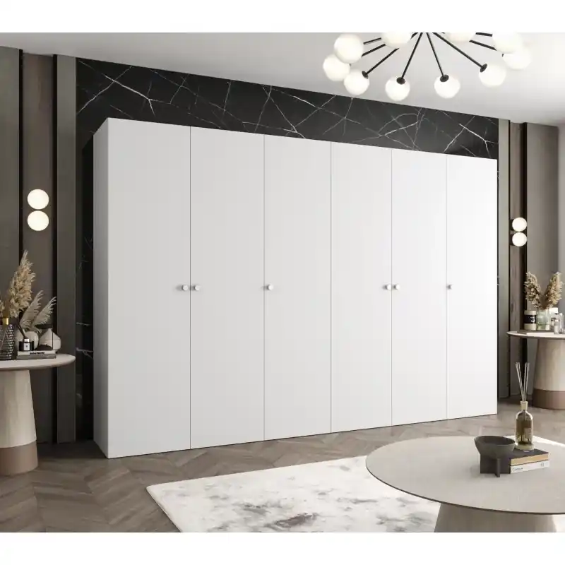 Rychlé Dodání Elegantní šatní skříň CAITIR 1 300 cm - bílá / stříbrné úchyty